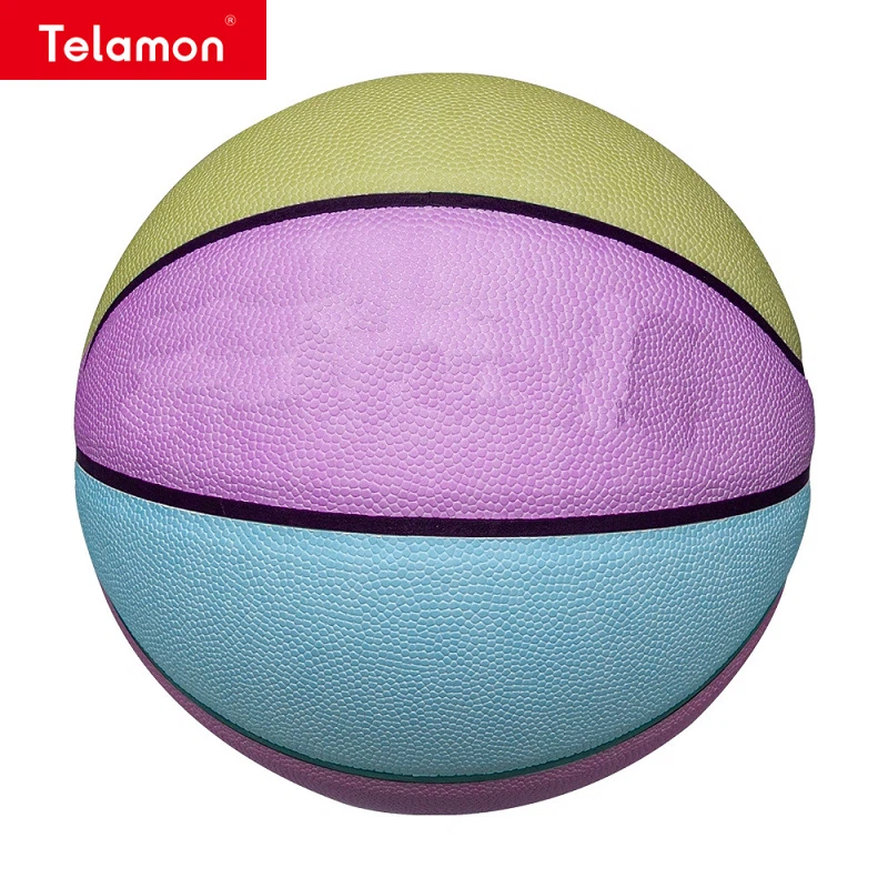 어두운 농구에 빛을 발합니다